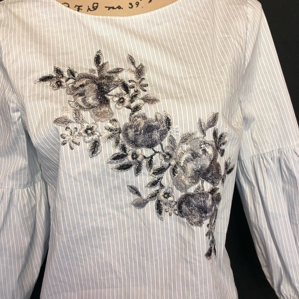 WHBM sz 4p striped embroidered boho top floral - Picture 2 of 7